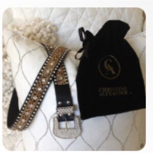 NWOT EUC Christine Alexander leather rhinestone belt animal print 
43in